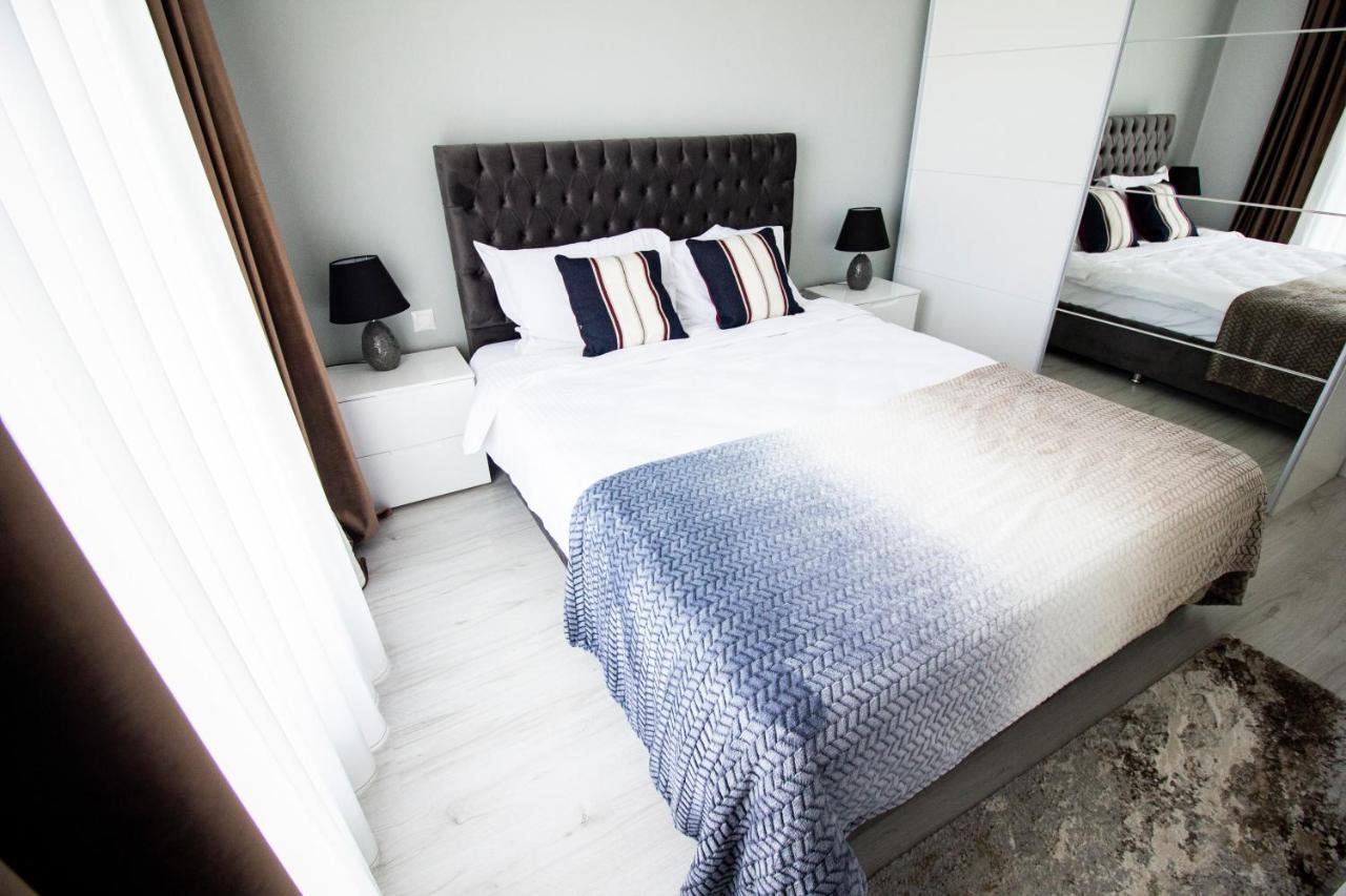 3 A502 Stayinn By Cosmopolis *